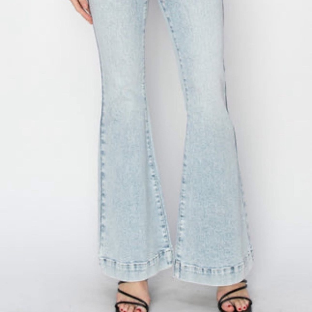 Risen High Rise Flare Front Patch Pocket NWT - image 2